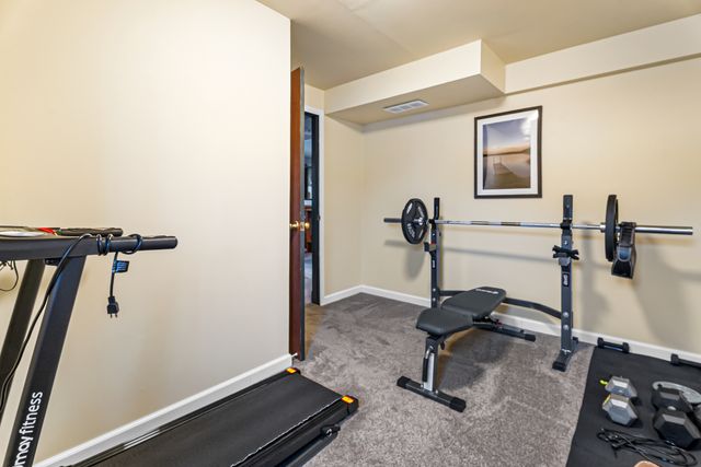 325 Hillandale Drive, Round Lake, IL 60073