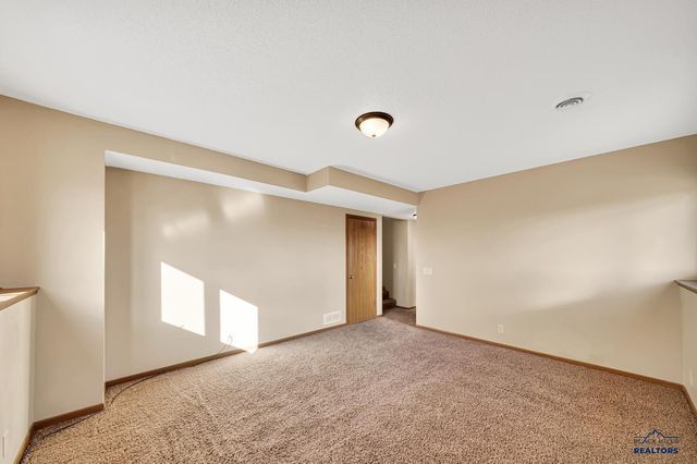 1139 FIELD VIEW DR, Rapid City, SD 57701