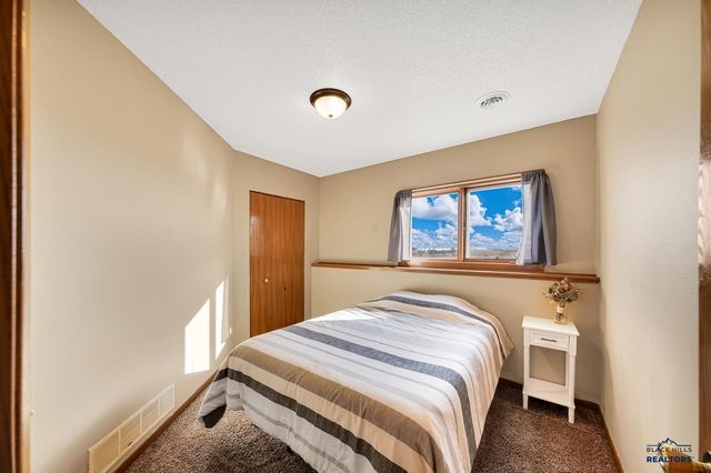 1139 FIELD VIEW DR, Rapid City, SD 57701