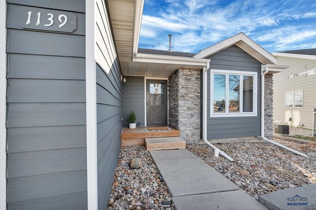 1139 FIELD VIEW DR, Rapid City, SD 57701