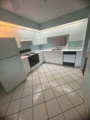 12650 SW 15TH Street 313F, Pembroke Pines, FL 33027