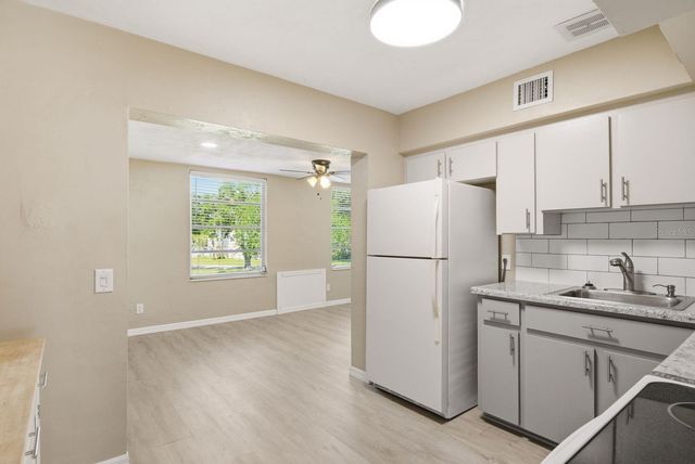 2451 CANADIAN WAY 31, Clearwater, FL 33763