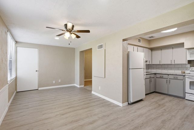 2451 CANADIAN WAY 31, Clearwater, FL 33763