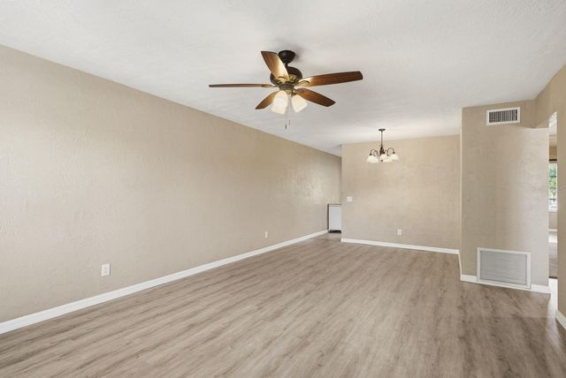 2451 CANADIAN WAY 31, Clearwater, FL 33763