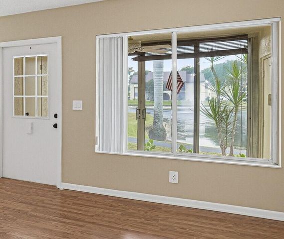 128 Lake Pine Circle B-1, Greenacres, FL 33463