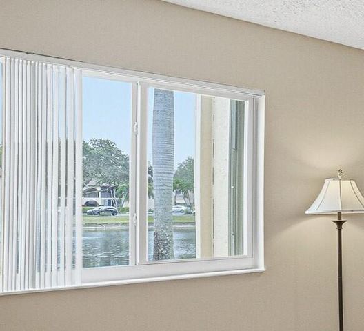 128 Lake Pine Circle B-1, Greenacres, FL 33463