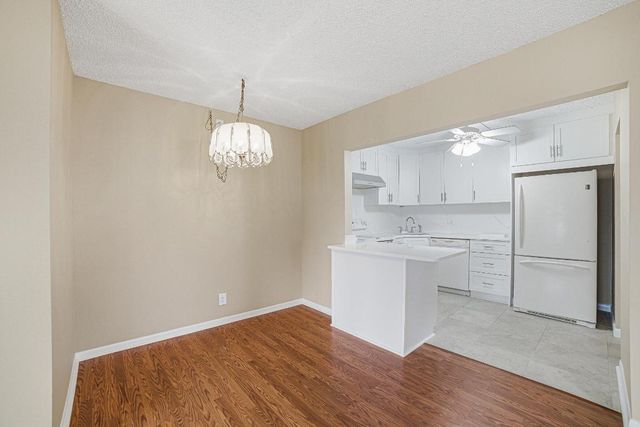 128 Lake Pine Circle B-1, Greenacres, FL 33463