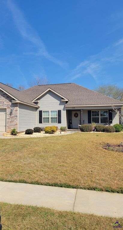 319 Gibson Circle, Kathleen, GA 31047