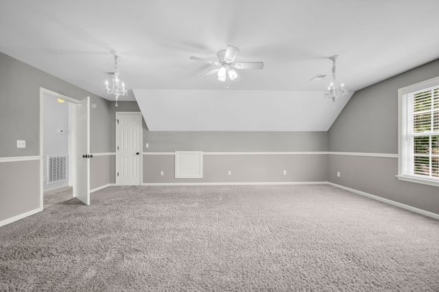 106 Sherrolyn Ct, Burns, TN 37029