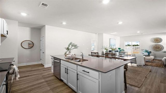 5439 Baybrook Circle, South Fulton, GA 30349