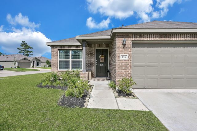 183 Bellewood Manor Drive, Magnolia, TX 77354