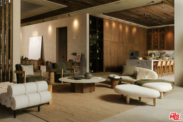 18911 Ringling Street, Tarzana (los Angeles), CA 91356