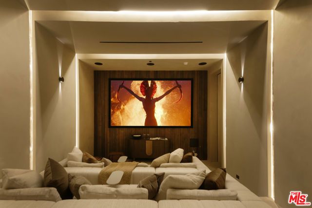 18911 Ringling Street, Tarzana (los Angeles), CA 91356