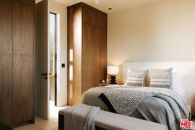 18911 Ringling Street, Tarzana (los Angeles), CA 91356