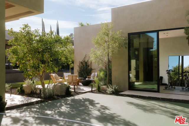 18911 Ringling Street, Tarzana (los Angeles), CA 91356