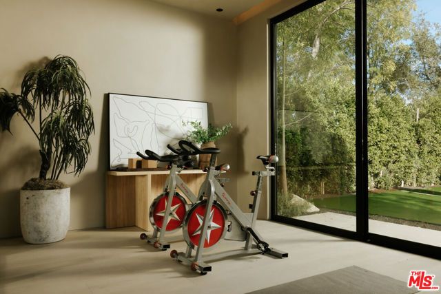 18911 Ringling Street, Tarzana (los Angeles), CA 91356