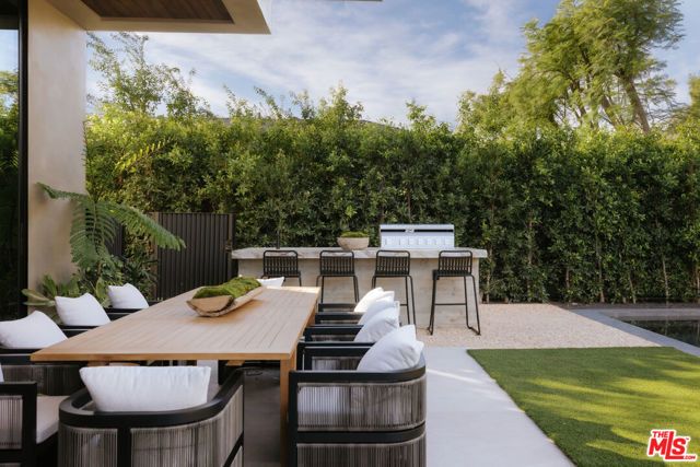 18911 Ringling Street, Tarzana (los Angeles), CA 91356