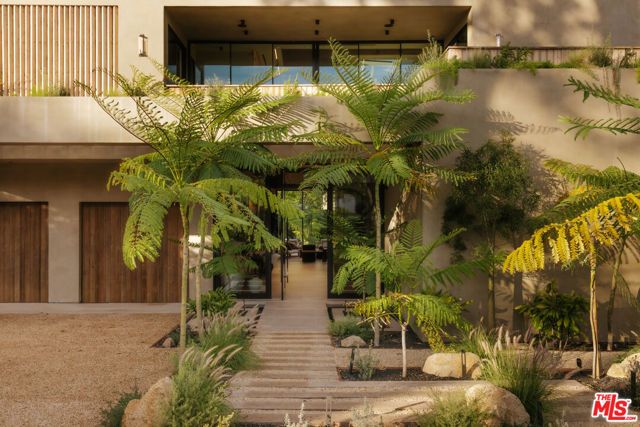 18911 Ringling Street, Tarzana (los Angeles), CA 91356