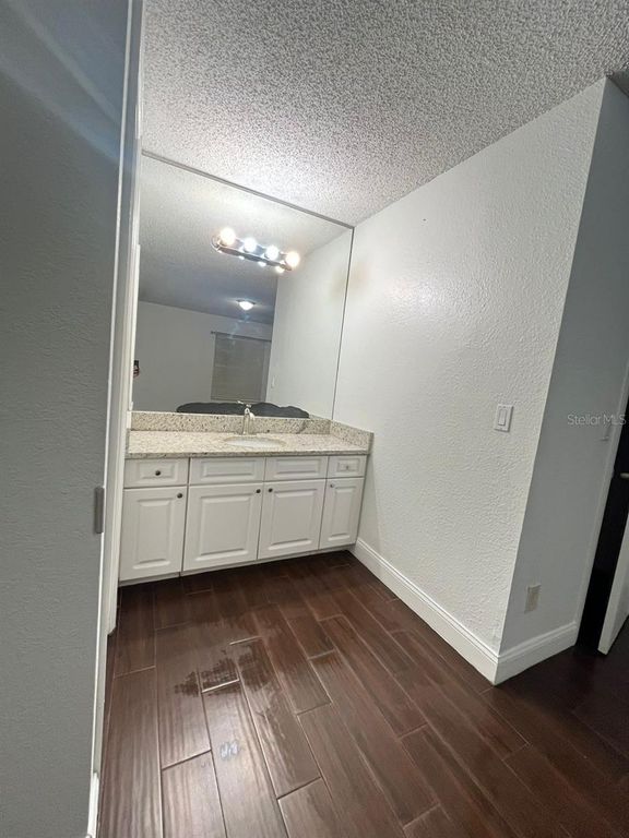 Image 15 of property listing at 5773 GATLIN AVENUE 617, Orlando, FL 32822