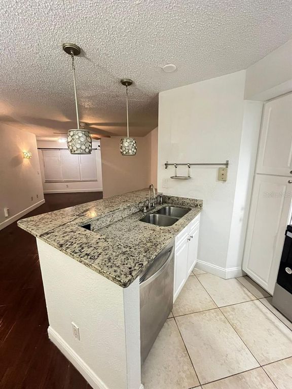 Image 4 of property listing at 5773 GATLIN AVENUE 617, Orlando, FL 32822