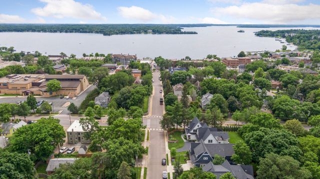 105 Walker Avenue N, Wayzata, MN 55391