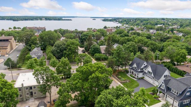 105 Walker Avenue N, Wayzata, MN 55391