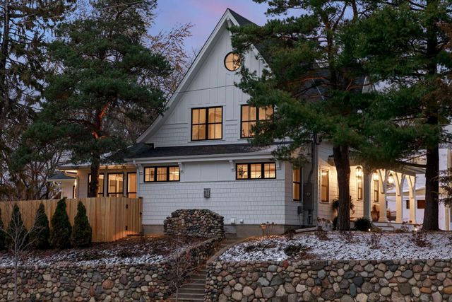 105 Walker Avenue N, Wayzata, MN 55391