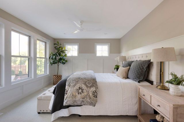 105 Walker Avenue N, Wayzata, MN 55391