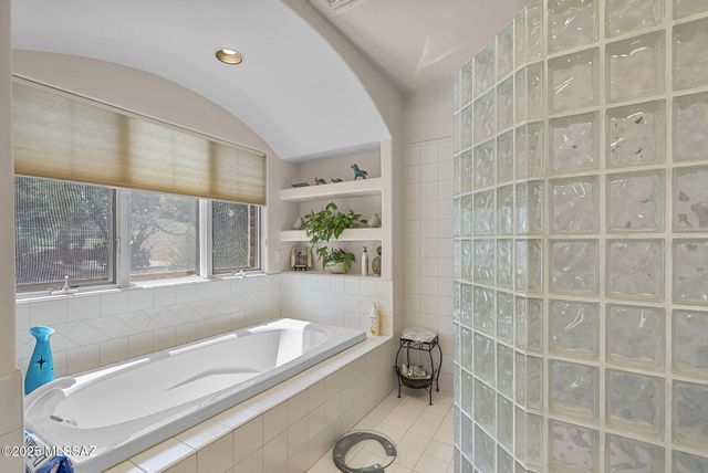 2343 Belderrain, Tubac, AZ 85646