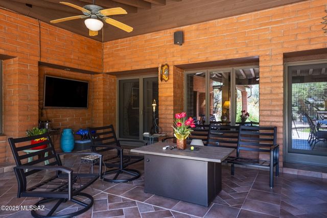 2343 Belderrain, Tubac, AZ 85646