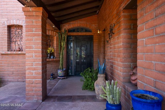 2343 Belderrain, Tubac, AZ 85646