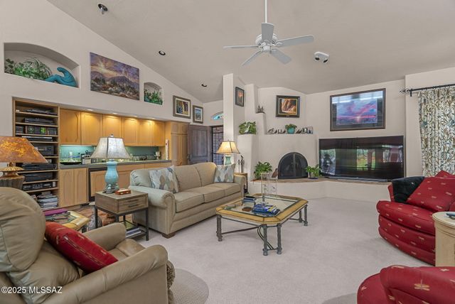 2343 Belderrain, Tubac, AZ 85646