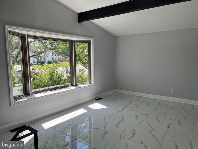 2405 LIMESTONE RD, Wilmington, DE 19808