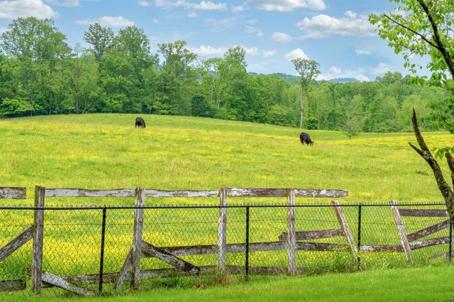 1112 Belmont Dr, Cookeville, TN 38506