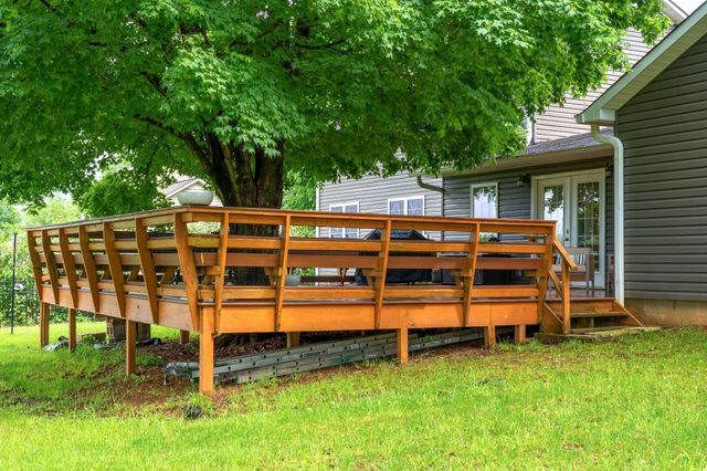 1112 Belmont Dr, Cookeville, TN 38506