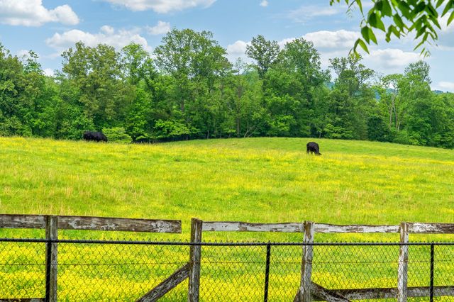 1112 Belmont Dr, Cookeville, TN 38506