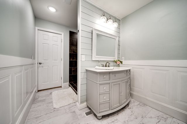 1112 Belmont Dr, Cookeville, TN 38506