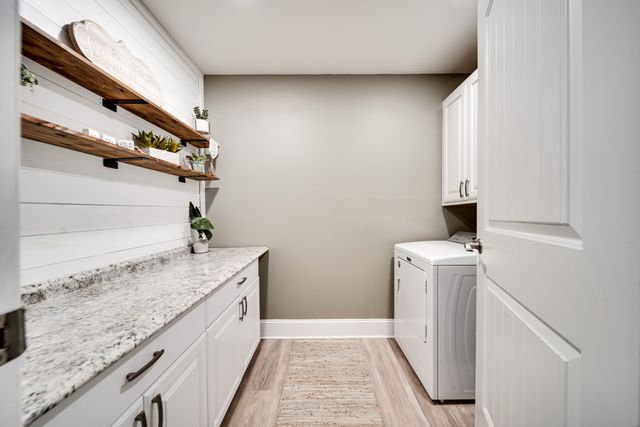 1112 Belmont Dr, Cookeville, TN 38506