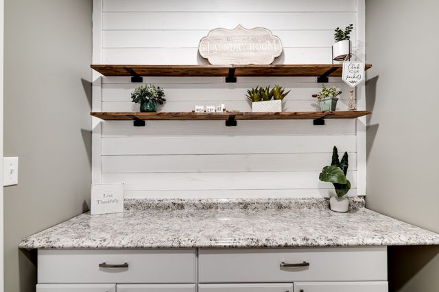 1112 Belmont Dr, Cookeville, TN 38506