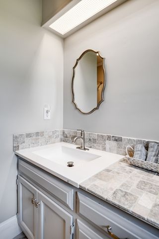 1112 Belmont Dr, Cookeville, TN 38506