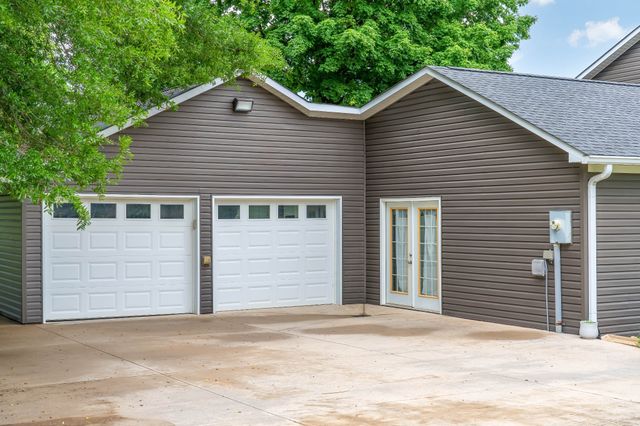 1112 Belmont Dr, Cookeville, TN 38506