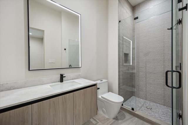 813 W Friar Tuck Lane, Houston, TX 77024