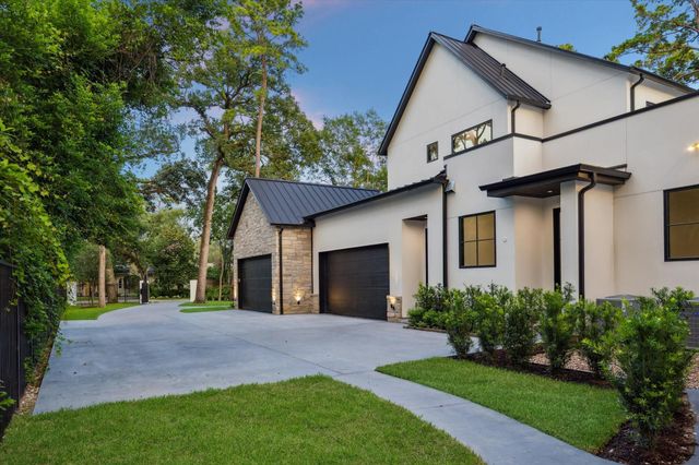 813 W Friar Tuck Lane, Houston, TX 77024