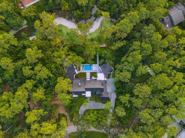813 W Friar Tuck Lane, Houston, TX 77024
