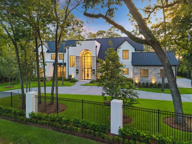 813 W Friar Tuck Lane, Houston, TX 77024