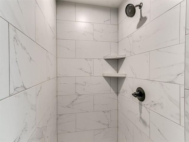 548 Cherrybark Drive, Washington, OK 73093