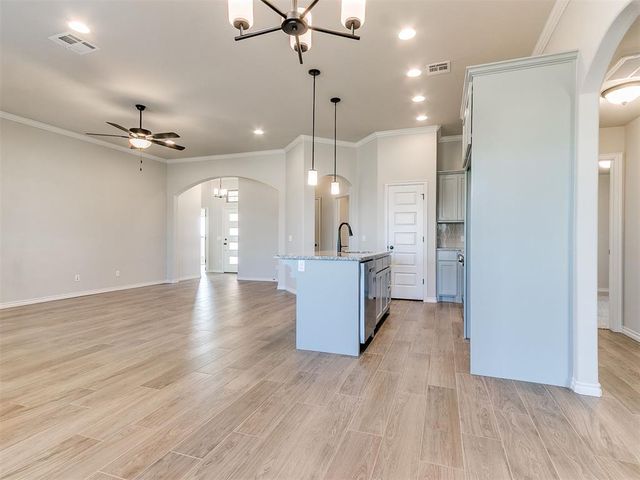 548 Cherrybark Drive, Washington, OK 73093