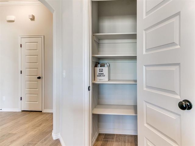 548 Cherrybark Drive, Washington, OK 73093