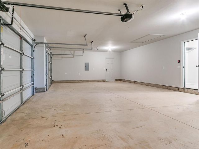 548 Cherrybark Drive, Washington, OK 73093