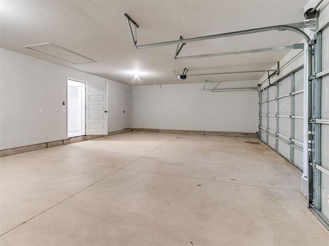 548 Cherrybark Drive, Washington, OK 73093